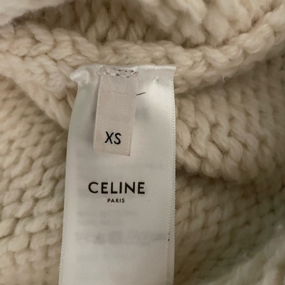 Celine Cream V-Neck Sweater with Intricate Knit Design - Picture 5 of 5